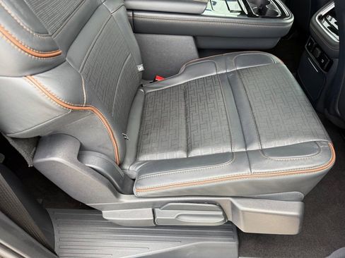 Used 2023 Lincoln Navigator L Black Label image 19