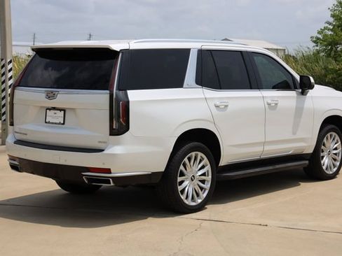 Used 2022 Cadillac Escalade Luxury RWD image 8
