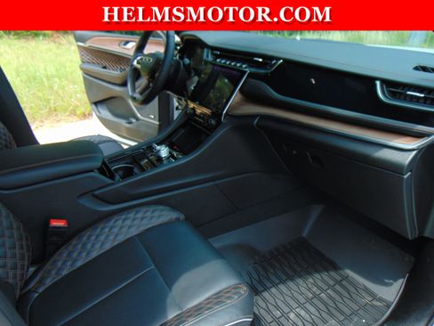 Certified 2025 Jeep Grand Cherokee Summit w/ Adv Protech Group IV AWD/4WD image 42