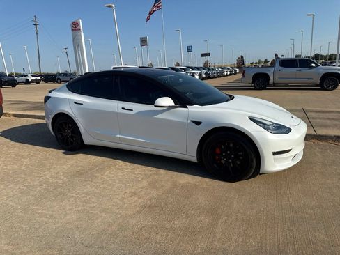 Used 2018 Tesla Model 3 RWD image 10