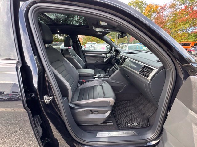 Used 2023 Volkswagen Atlas Cross Sport SEL Premium R-Line AWD/4WD image 26