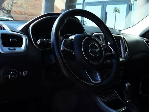 Used 2018 Jeep Compass Latitude w/ Popular Equipment Group image 39