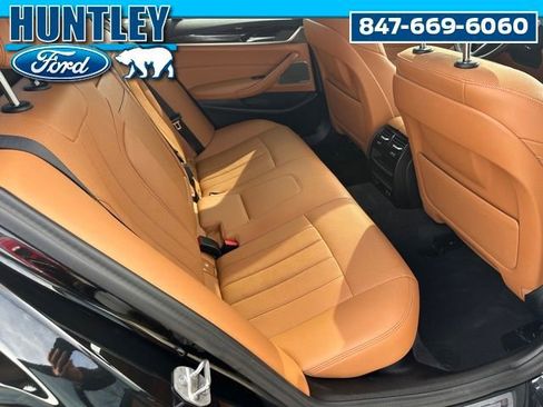 Used 2023 BMW 530e xDrive w/ Premium Package AWD/4WD image 11