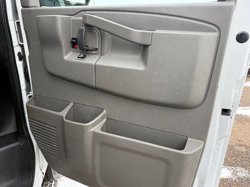 Used 2021 Chevrolet Express 2500 w/ Driver Convenience Package image 35