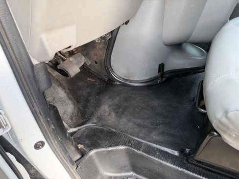 Used 2016 Ford E-350 and Econoline 350 Super Duty w/ Power Windows & Locks Group image 17