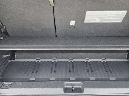 Used 2024 Toyota Sequoia Capstone AWD/4WD image 23
