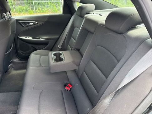 Used 2024 Chevrolet Malibu LT FWD image 14