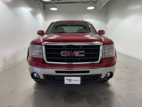 Used 2010 GMC Sierra 1500 SLT w/ SLT Convenience Package AWD/4WD image 2