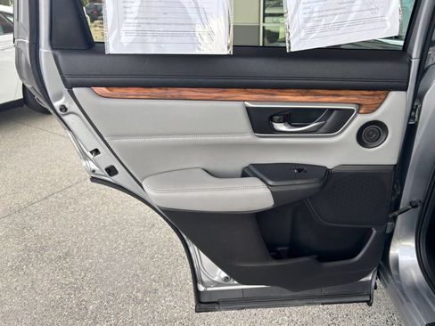Used 2020 Honda CR-V Touring image 30