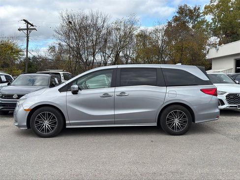 Used 2022 Honda Odyssey Touring image 8