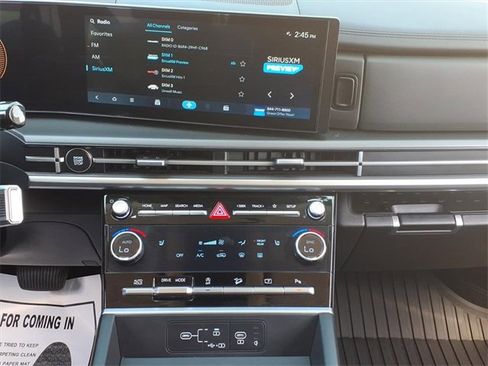 Used 2025 Hyundai Santa Fe SEL image 25