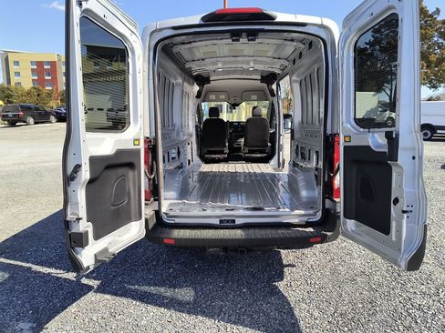 New 2024 Ford Transit 150 148 Medium Roof AWD image 24