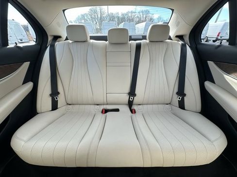 Certified 2021 Mercedes-Benz E 350 4MATIC Sedan image 17