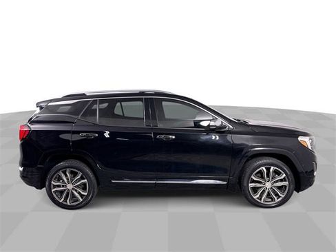 Used 2020 GMC Terrain Denali w/ Denali Premium Package image 9