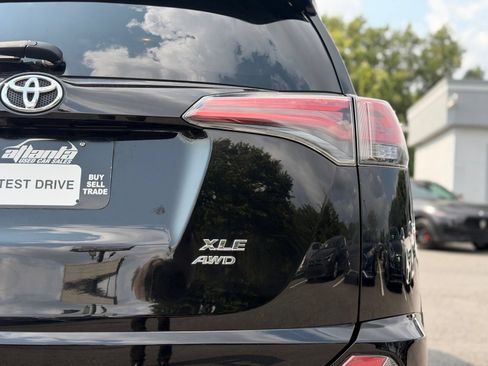 Used 2016 Toyota RAV4 XLE w/ Protection Package AWD/4WD image 10