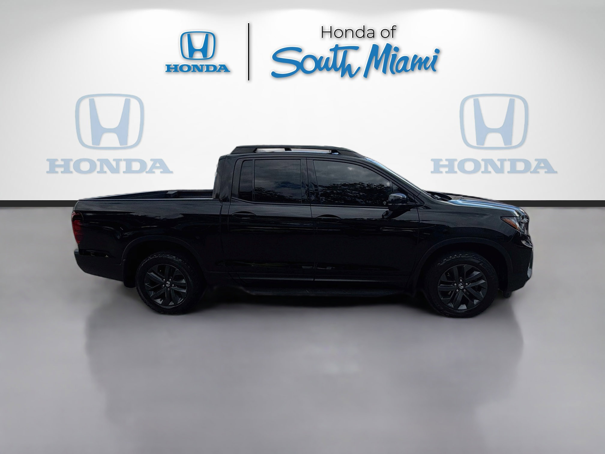 Used 2023 Honda Ridgeline Sport image 8
