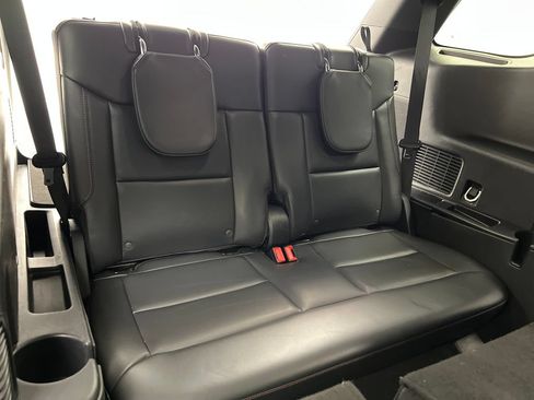 Used 2025 Ford Explorer ST-Line w/ ST-Line Street Pack AWD/4WD image 37