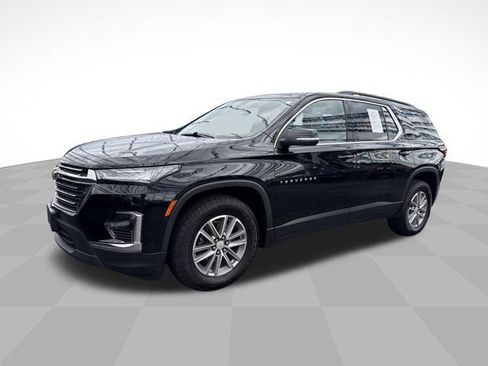 Used 2023 Chevrolet Traverse LT w/ LPO, Cargo Package AWD/4WD image 1
