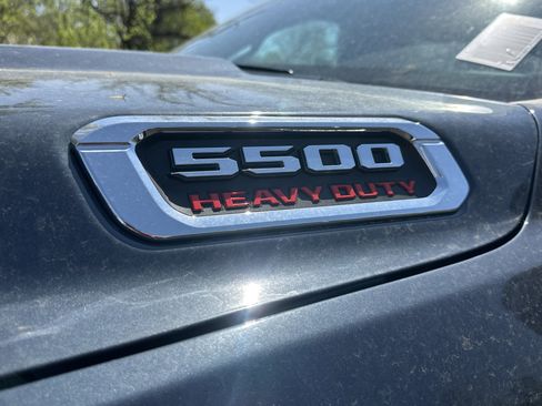 New 2026 RAM 5500 Laramie AWD/4WD image 24