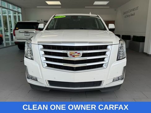 Used 2020 Cadillac Escalade Premium Luxury RWD image 2