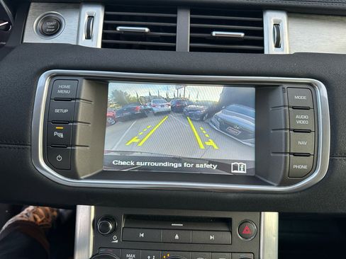 Used 2014 Land Rover Range Rover Evoque Pure image 44