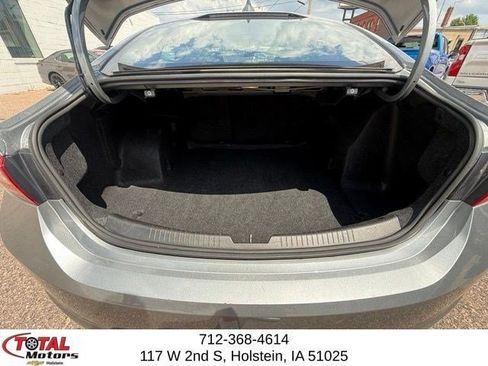 Used 2023 Chevrolet Malibu LT FWD image 8