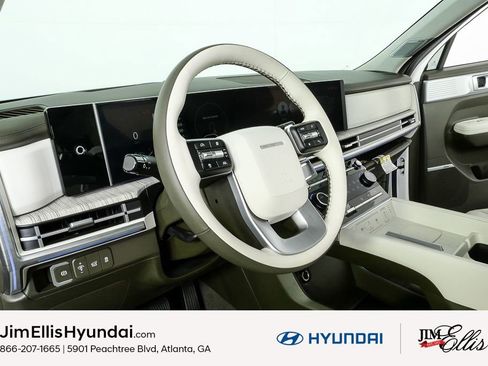 Certified 2025 Hyundai Santa Fe Calligraphy image 10