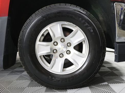 Used 2017 Chevrolet Silverado 1500 LT w/ All Star Edition AWD/4WD image 6