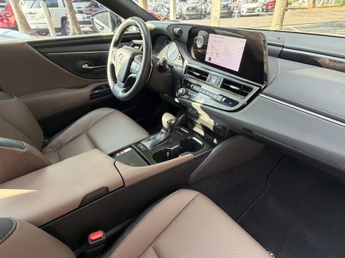 Certified 2023 Lexus ES 250 w/ Premium Package AWD/4WD image 47