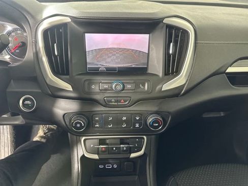 Used 2023 GMC Terrain SLE image 22