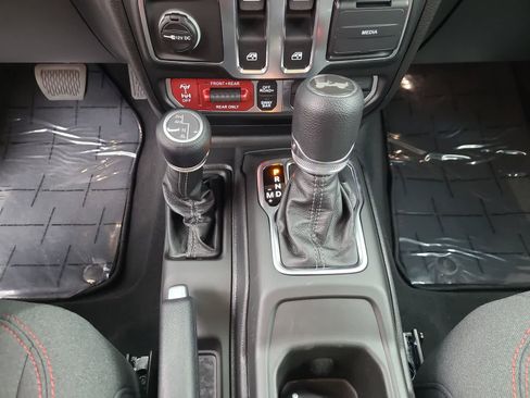 New 2026 Jeep Wrangler Rubicon AWD/4WD image 25