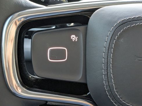 Certified 2025 Lincoln Navigator Reserve image 31