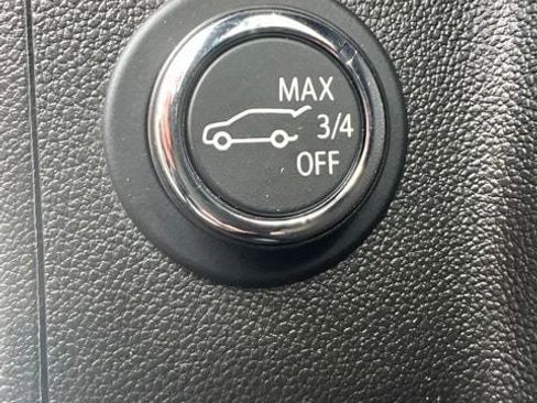 Used 2019 Cadillac XT5 Luxury AWD/4WD image 18