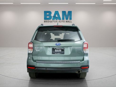 Used 2018 Subaru Forester 2.5i Limited AWD/4WD image 6