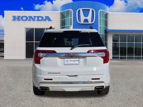 Used 2023 GMC Acadia Denali FWD image 4