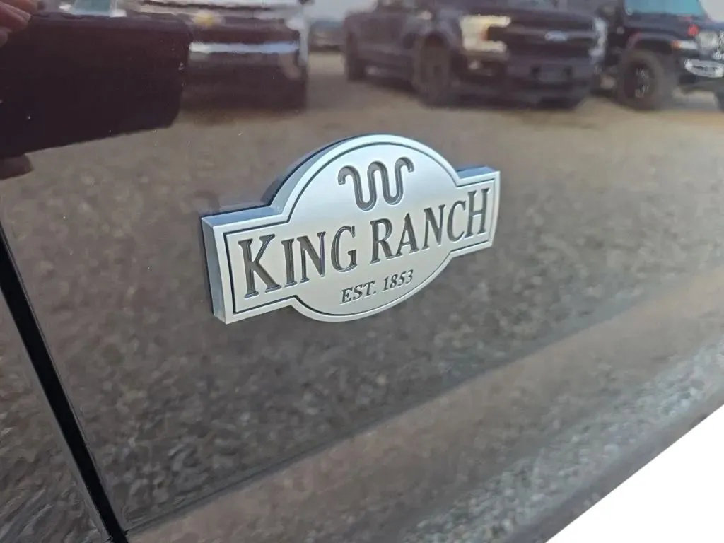 Used 2019 Ford F150 King Ranch w/ Equipment Group 601A Luxury AWD/4WD image 11