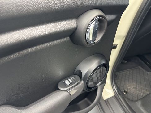 Used 2020 MINI Cooper 4-Door Hardtop image 34