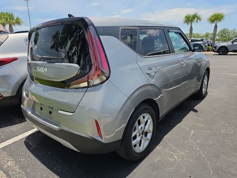 Certified 2023 Kia Soul S FWD image 16