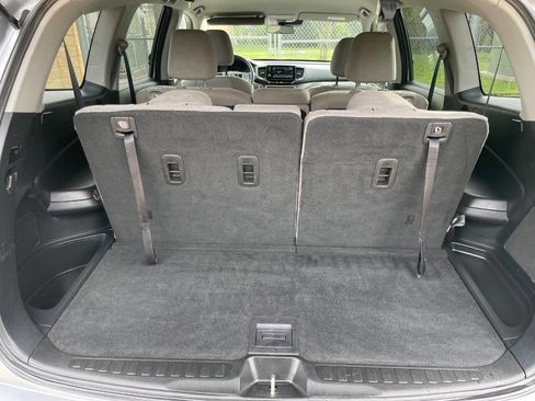 Used 2020 Honda Pilot EX image 17