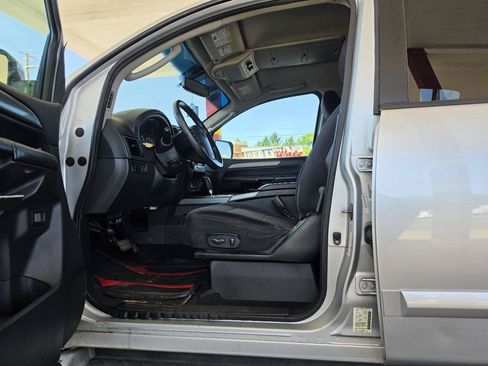Used 2012 Nissan Armada SV AWD/4WD image 8