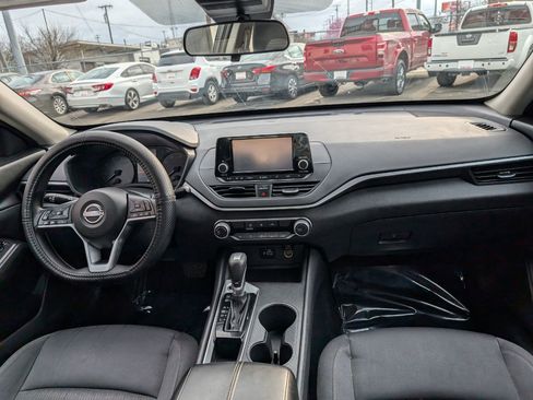 Used 2021 Nissan Altima 2.5 S FWD image 14