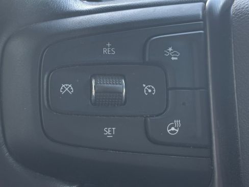 Used 2022 GMC Sierra 1500 AT4 image 11