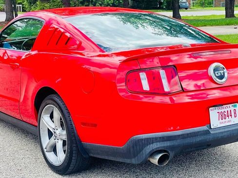 Used 2011 Ford Mustang GT Premium w/ Comfort Pkg RWD image 7