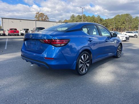 Used 2025 Nissan Sentra SV w/ SV Premium Package image 5