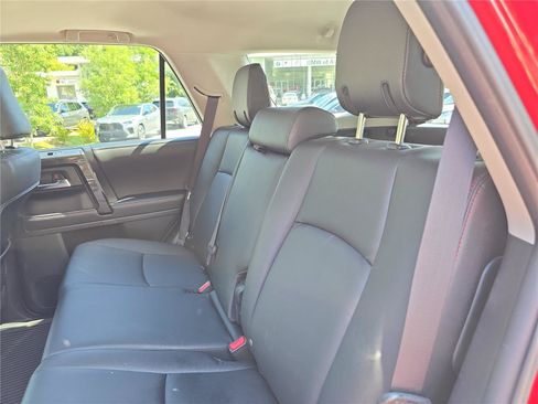 Used 2024 Toyota 4Runner TRD Off-Road Premium w/ Moonroof Package AWD/4WD image 14
