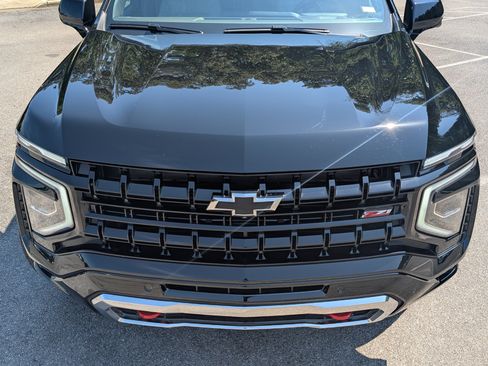 Used 2026 Chevrolet Tahoe Z71 w/ Comfort Package AWD/4WD image 12