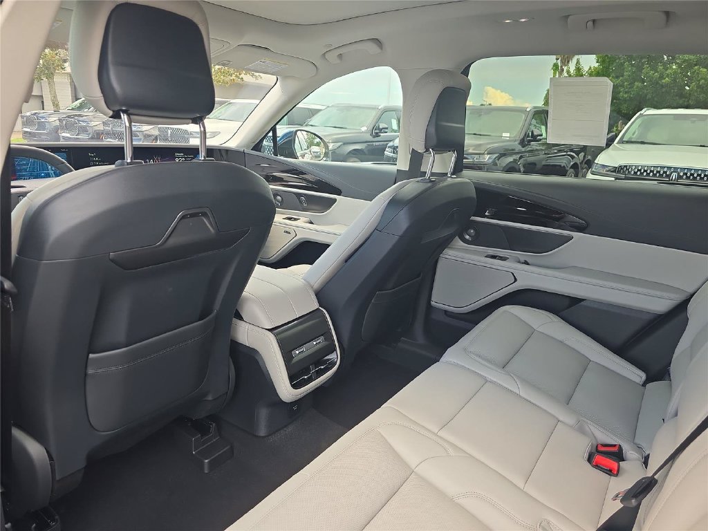 New 2026 Lincoln Nautilus Premier w/ Equipment Group 102A AWD/4WD image 10