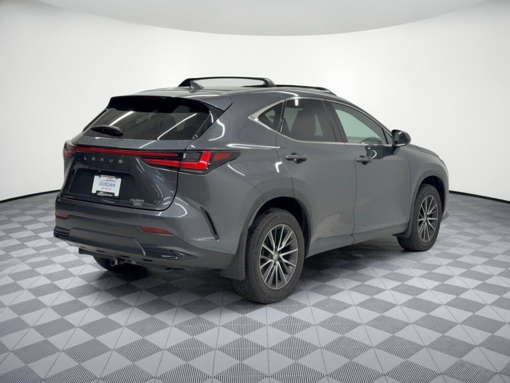Used 2024 Lexus NX 350 AWD image 9