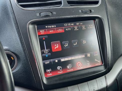 Used 2019 Dodge Journey Crossroad AWD/4WD image 16