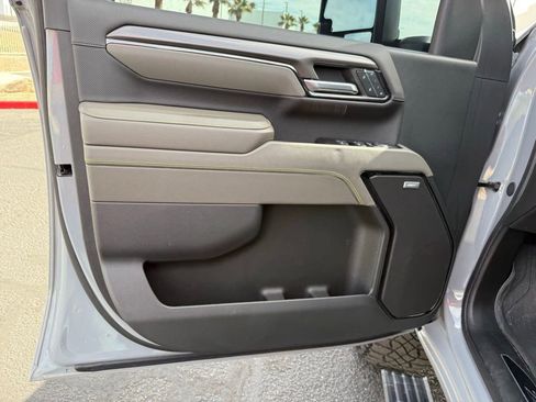 Certified 2024 Chevrolet Silverado 2500 ZR2 w/ Technology Package image 24